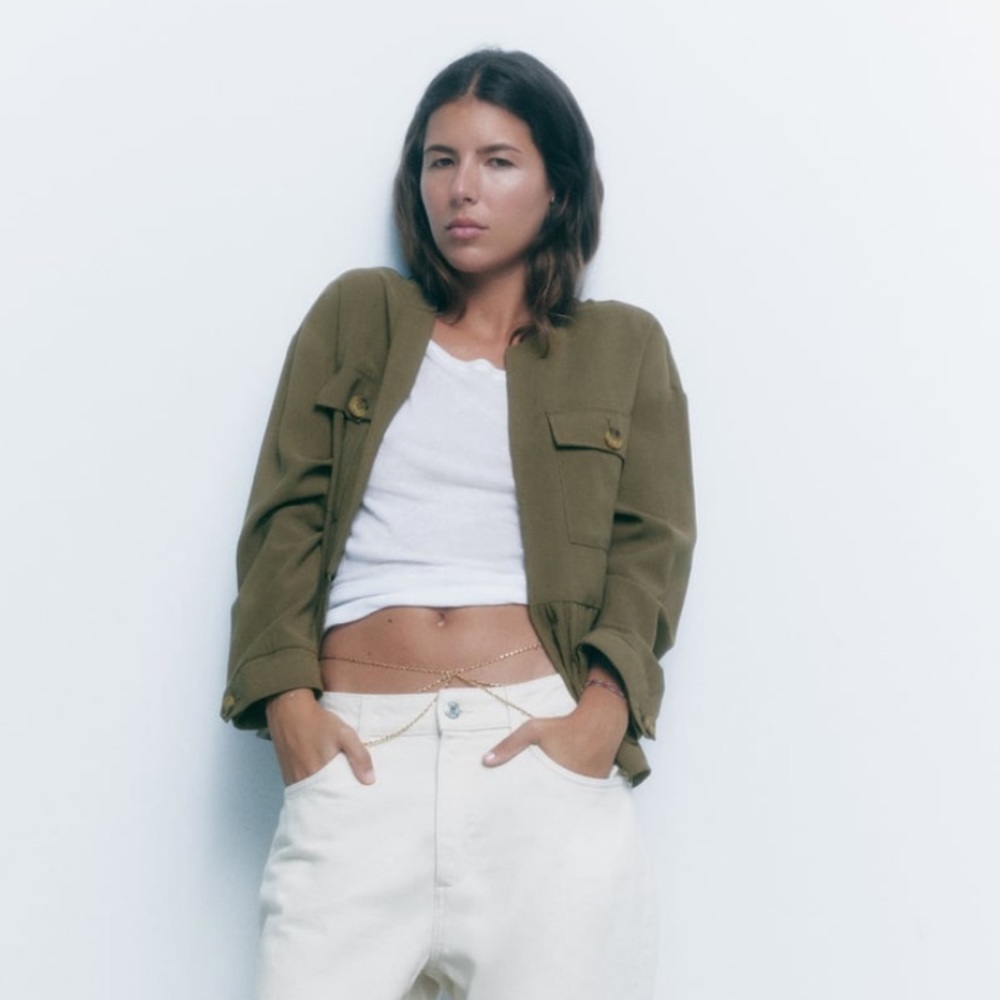 Open-ruffle jacket